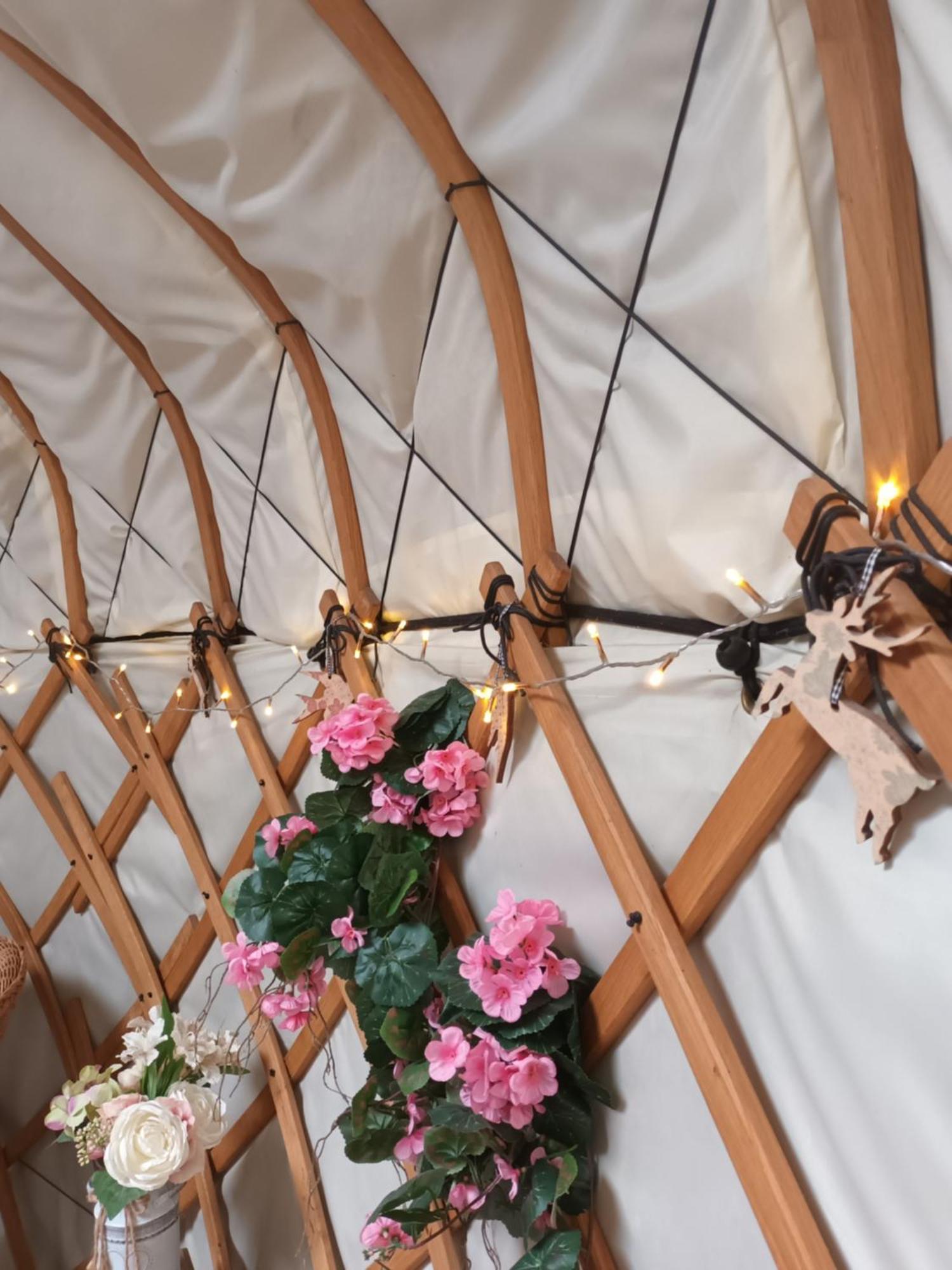 Gingerbread Cottage Yurts Dereham Luaran gambar