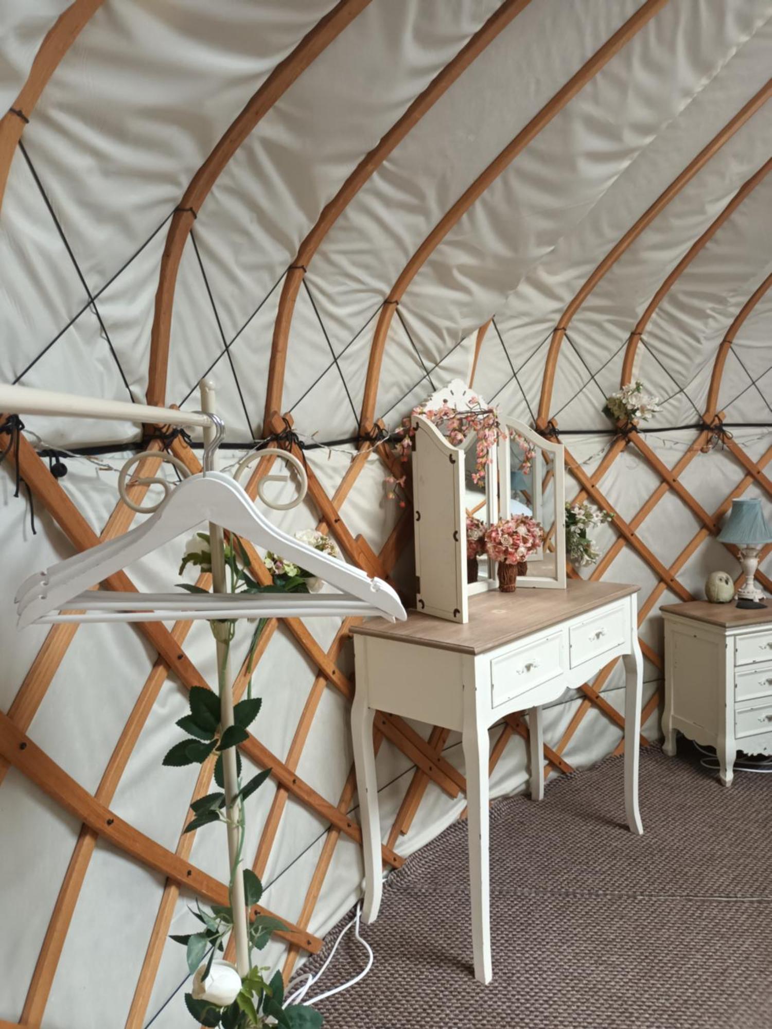 Gingerbread Cottage Yurts Dereham Luaran gambar